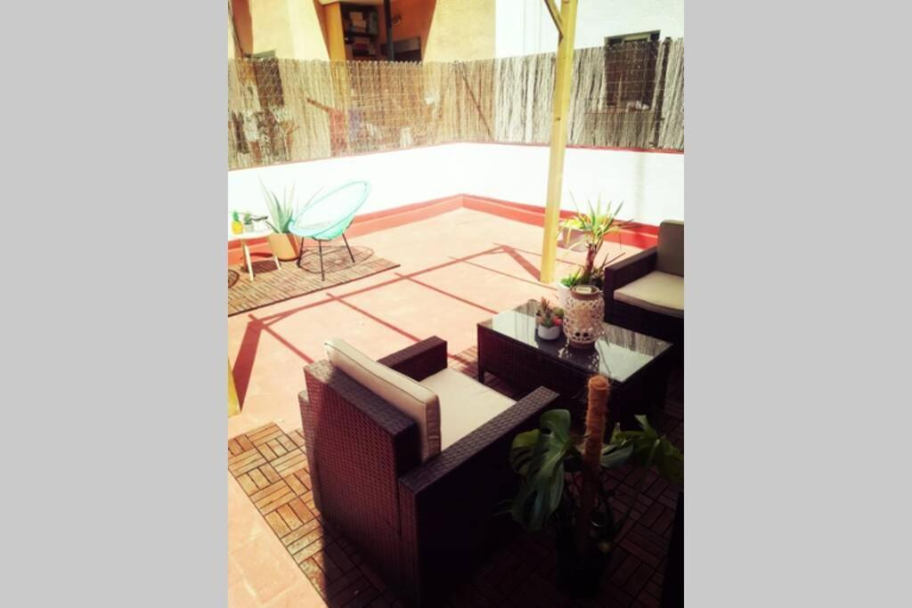 M4 Cool Terrace. 1 Min To Metro. 15 Min To Center Apartment Esplugues de Llobregat Exterior photo
